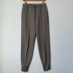 Athleta Womens Casual Pull On Athletic Endeavor Joggers in Buff Grey Size 4 Tall